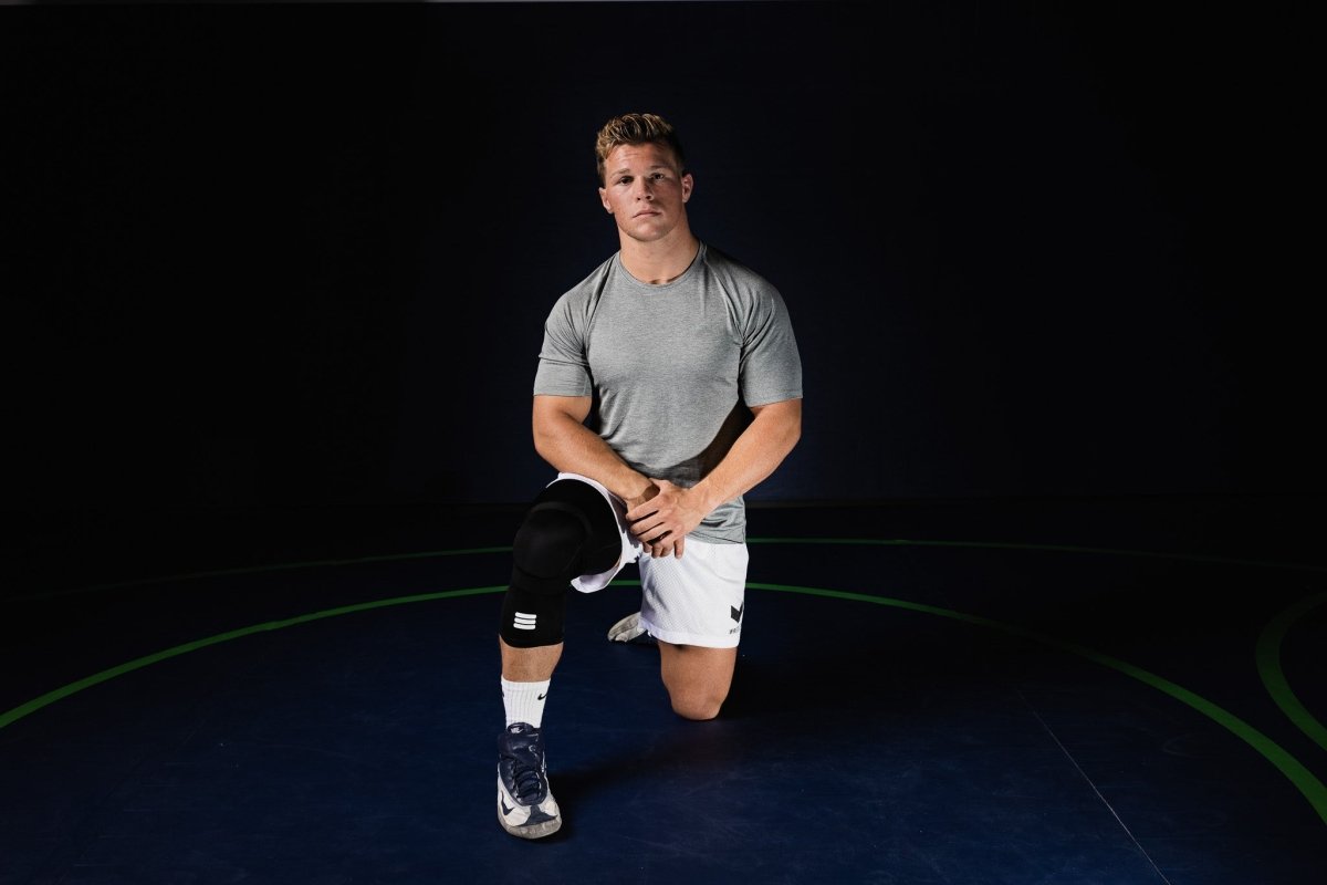 Mid-Length Padded Knee Sleeve Black Sports Compression Support Protective Gear
