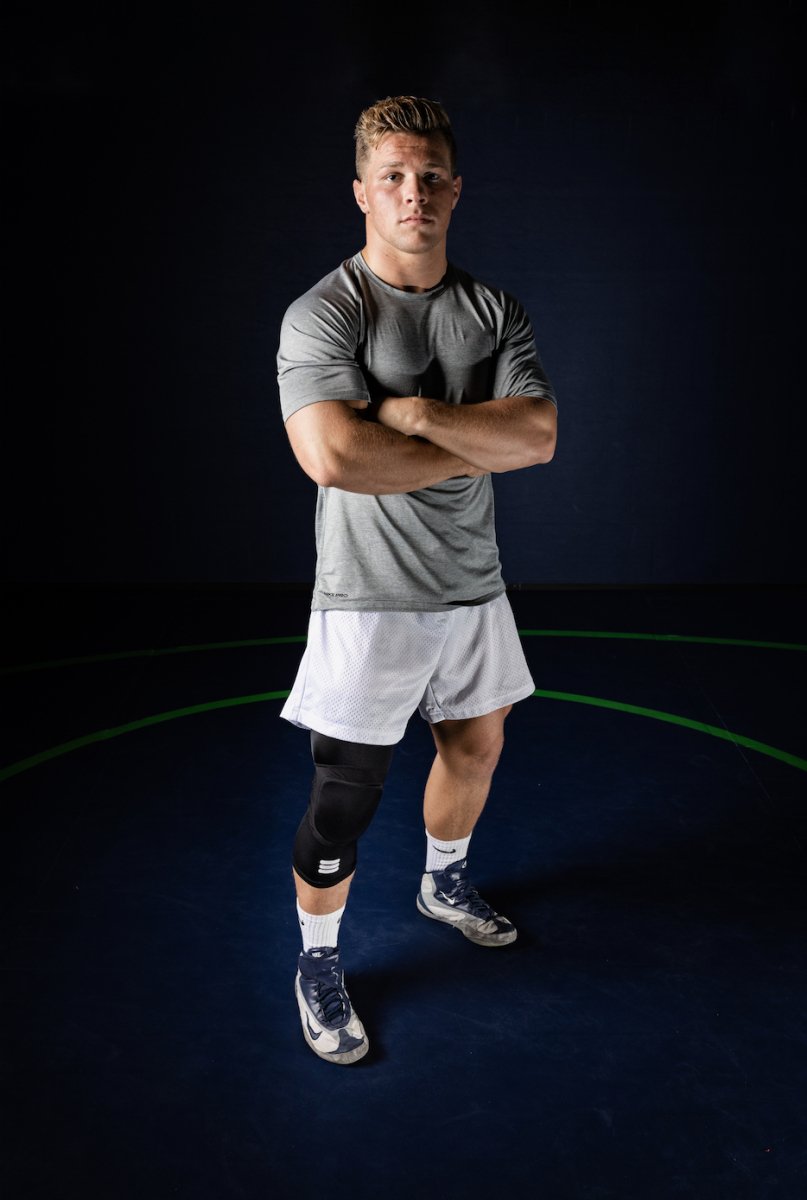 Mid-Length Padded Knee Sleeve Black Sports Compression Support Protective Gear